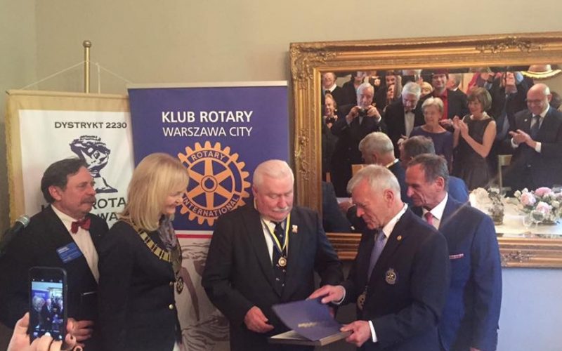 Prezydent Lech Wałęsa honorowym członkiem Rotary