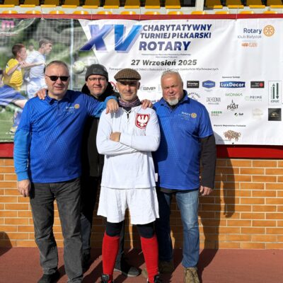 Tomek, Radek, Jarek z Pawłem w stroju Polskiego Piłkarza lata 30 XX wieku