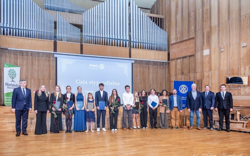 Od lotniczego pikniku do skrzydeł młodych talentów